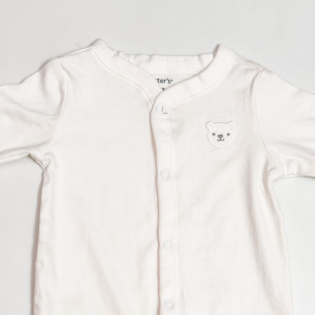 WHITE RIBBED BEAR SLEEPSUIT