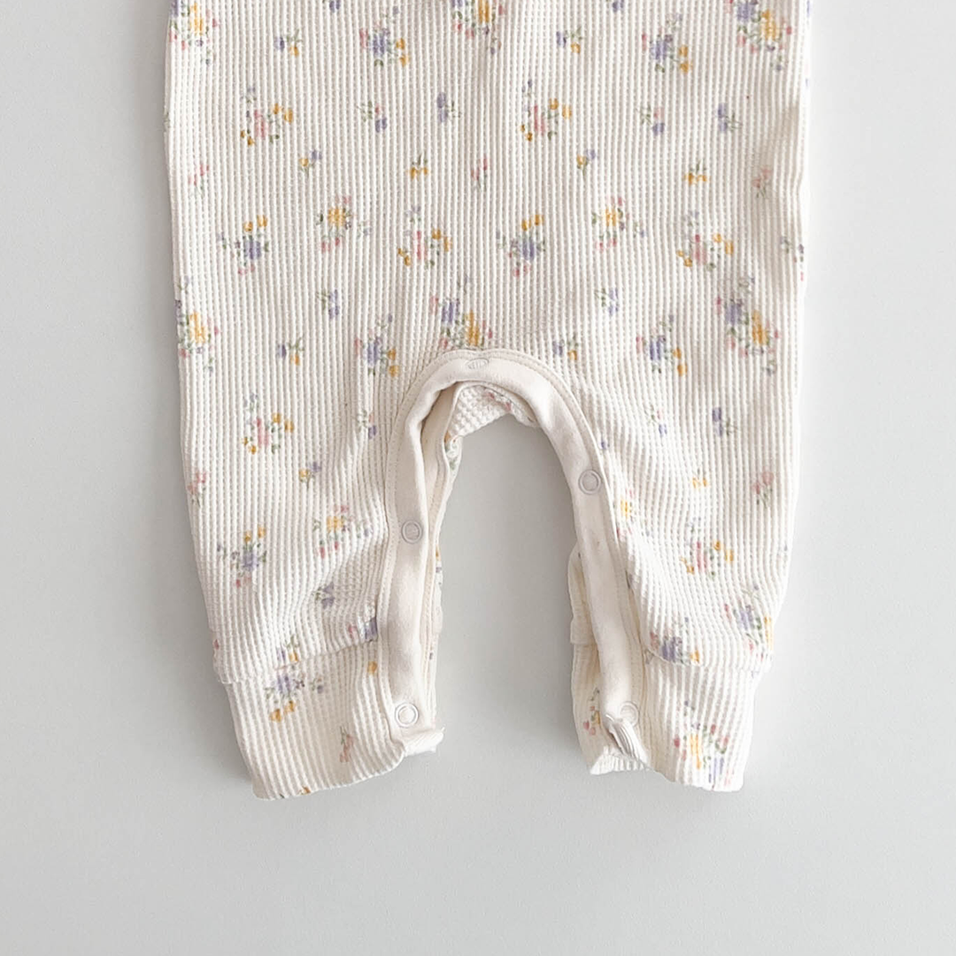 RIBBED KNIT FLORAL ROMPER