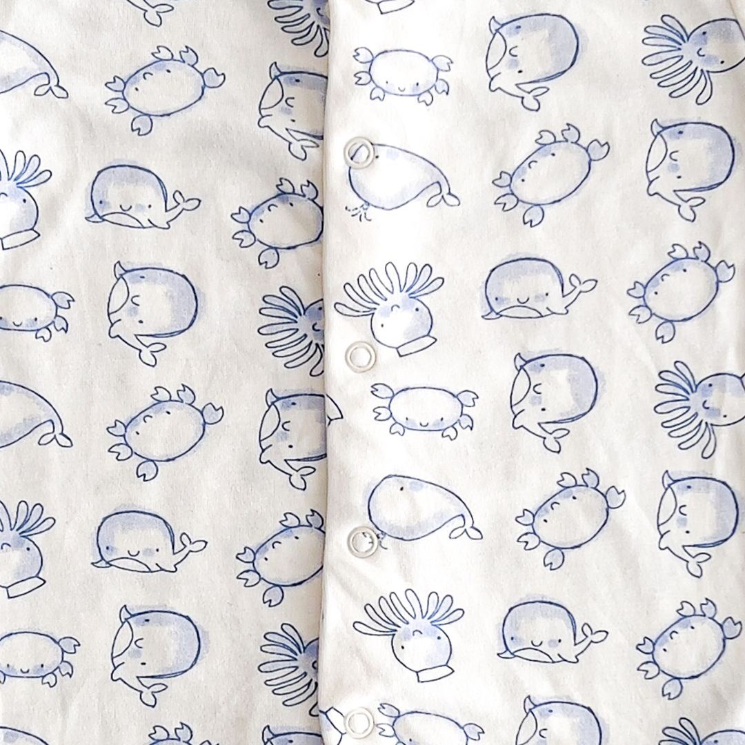 BLUE FISH PATTERNED SLEEPSUIT