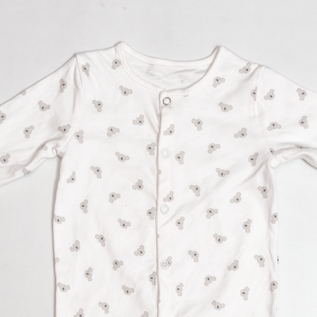ANIMAL PRINTED WHITE SLEEPSUIT