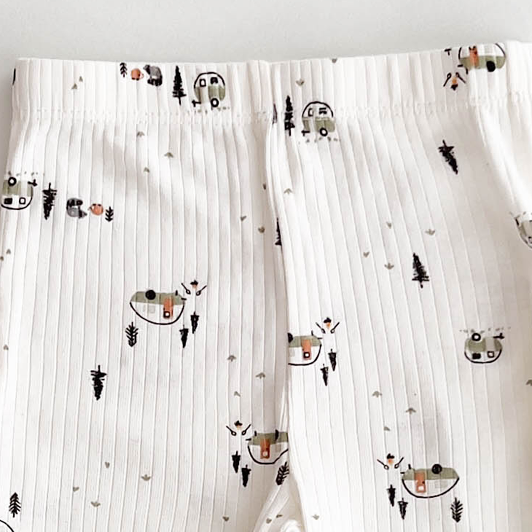 WHITE PRINTED RIBBED PANTS WITH SOCKS