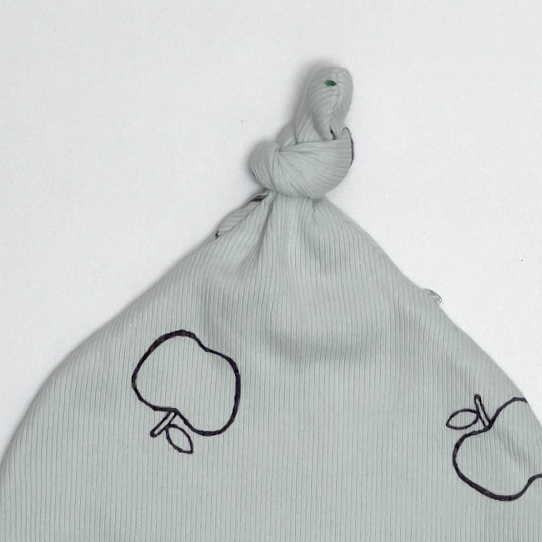 SAGE GREEN RIBBED KNOTED CAP