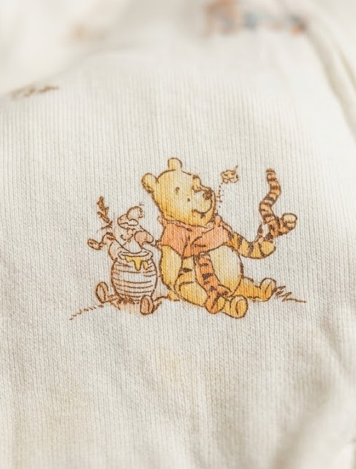 Pooh printed zipper sleepsuit