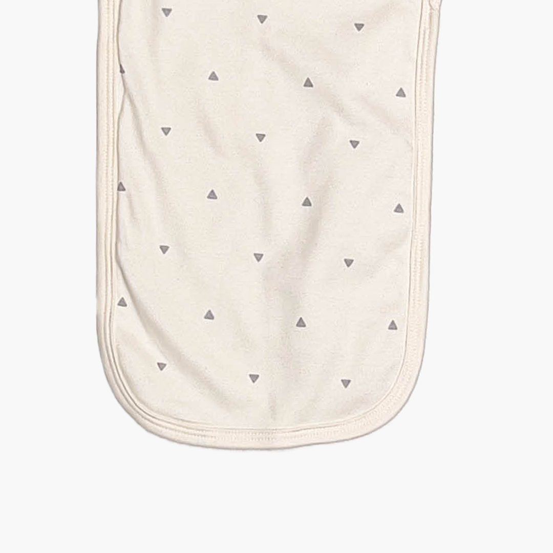 OFF WHITE TRIANGLE PRINT BURP CLOTH