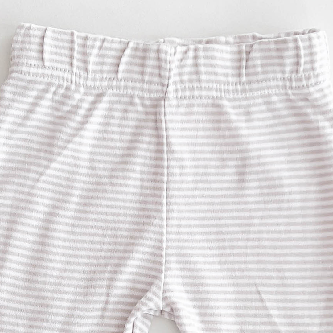 WHITE AND GREY STRIPED PANTS