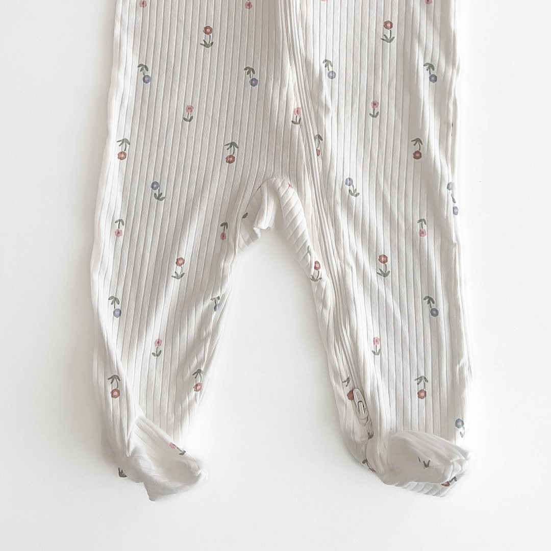 WHITE FLORAL RIBBED SLEEPSUIT