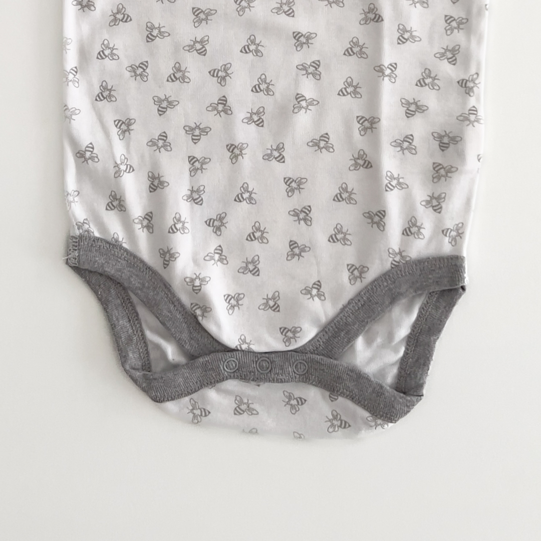 WHITE AND GREY HONEYBEE PRINT ONESIE