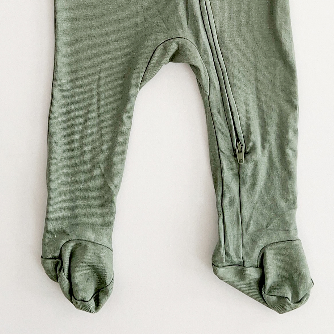 PLAIN OLIVE GREEN SLEEPSUIT