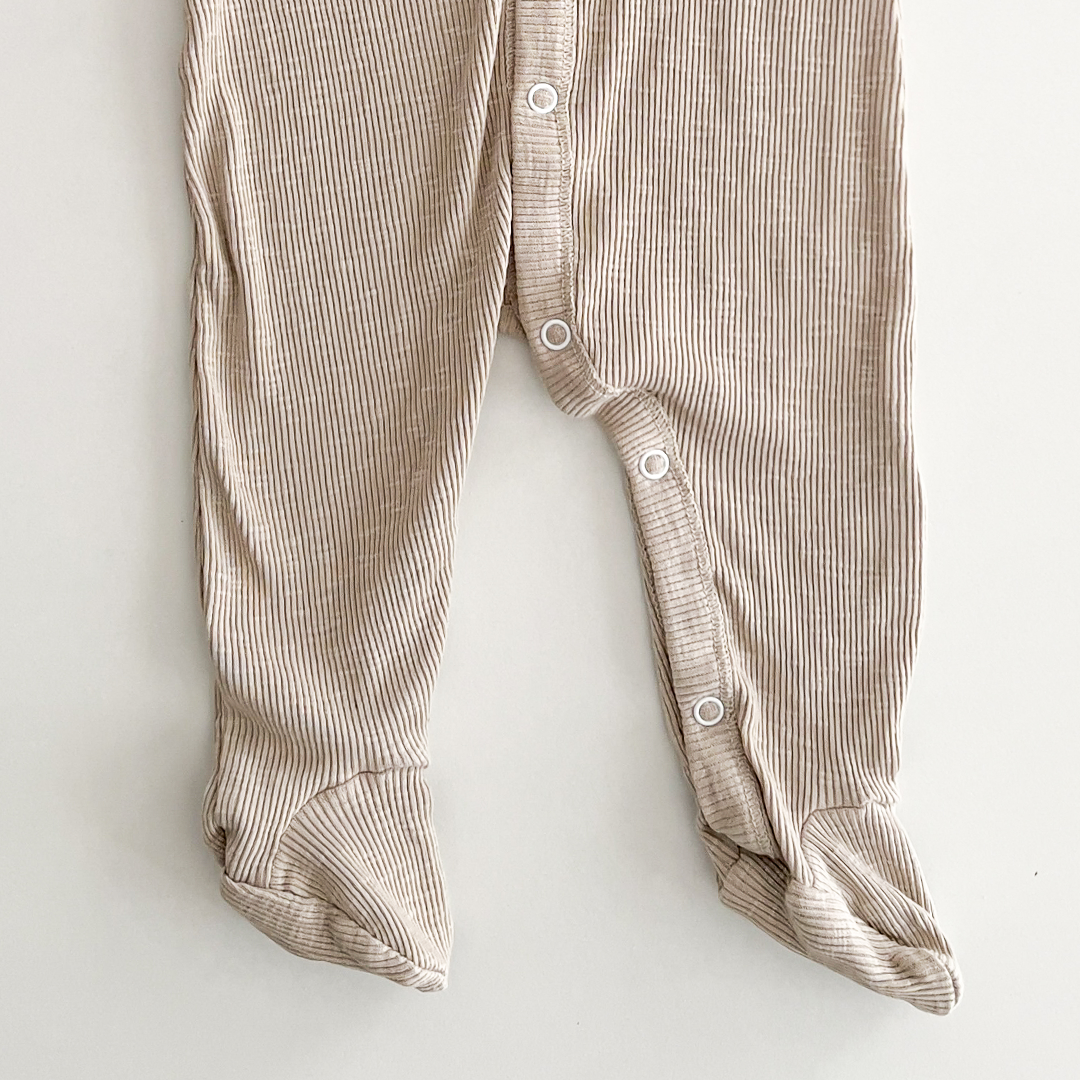 PASTEL GREEN COLOUR PLAIN RIBBED SLEEPSUIT