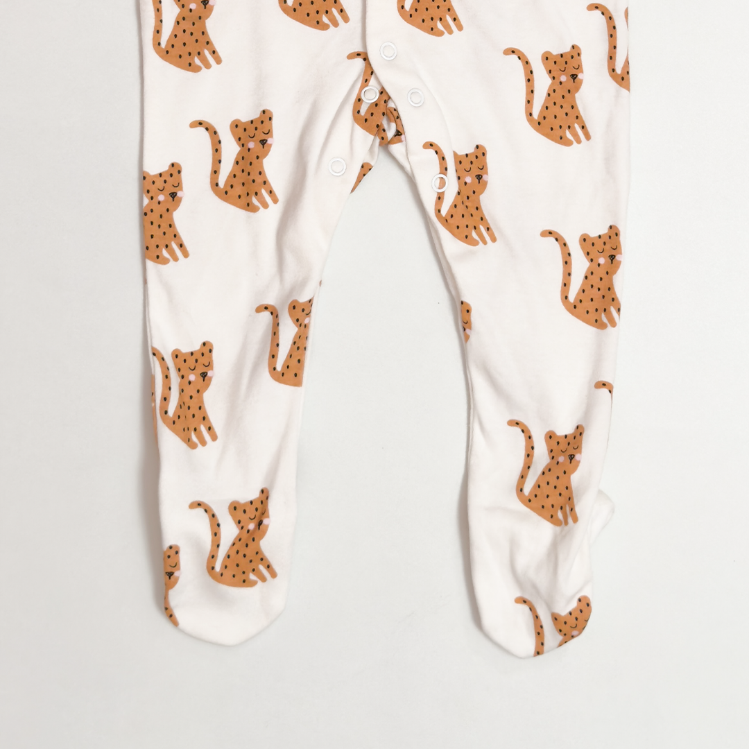 ANIMAL PRINTED BUTTON SLEEPSUIT