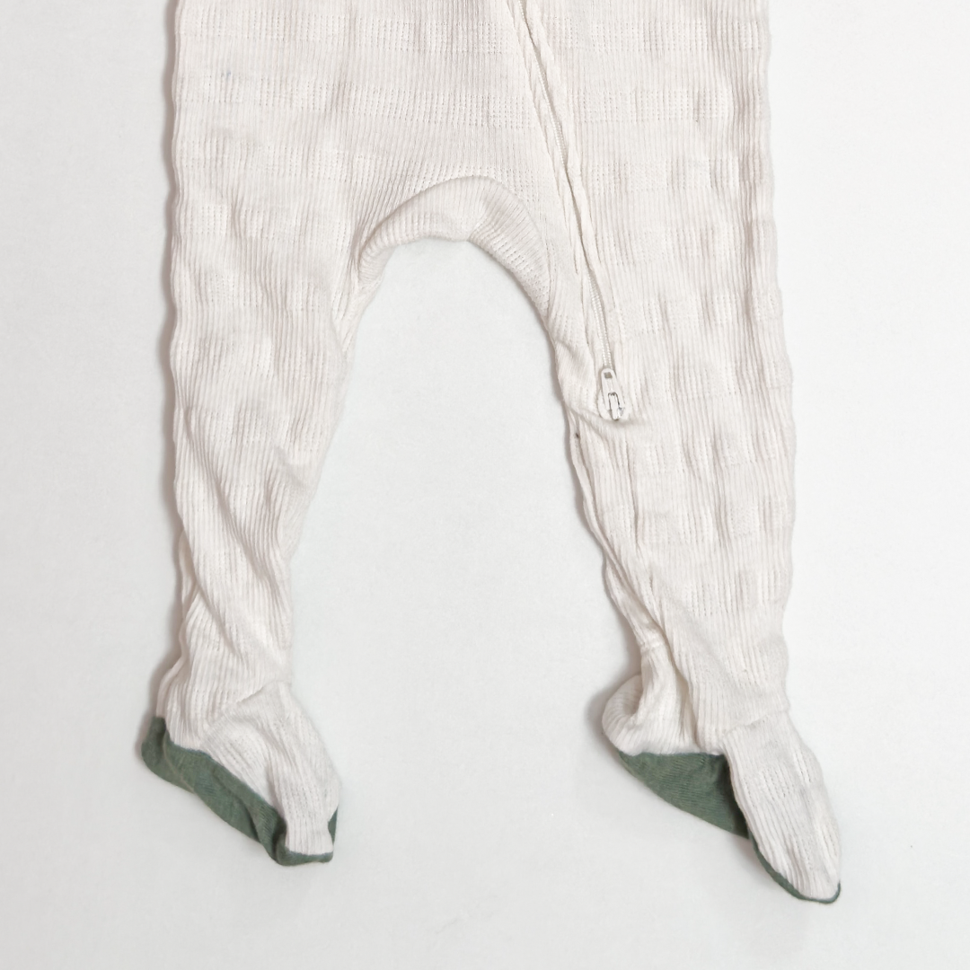 OFF WHITE KNITTED ZIPPER SLEEPSUITS