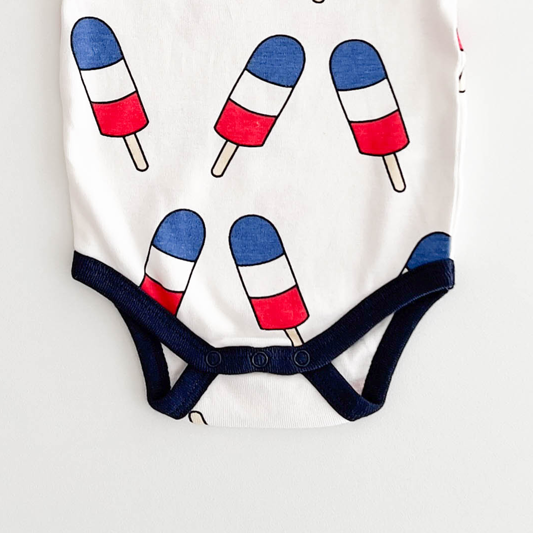 WHITE PRINTED ONESIE