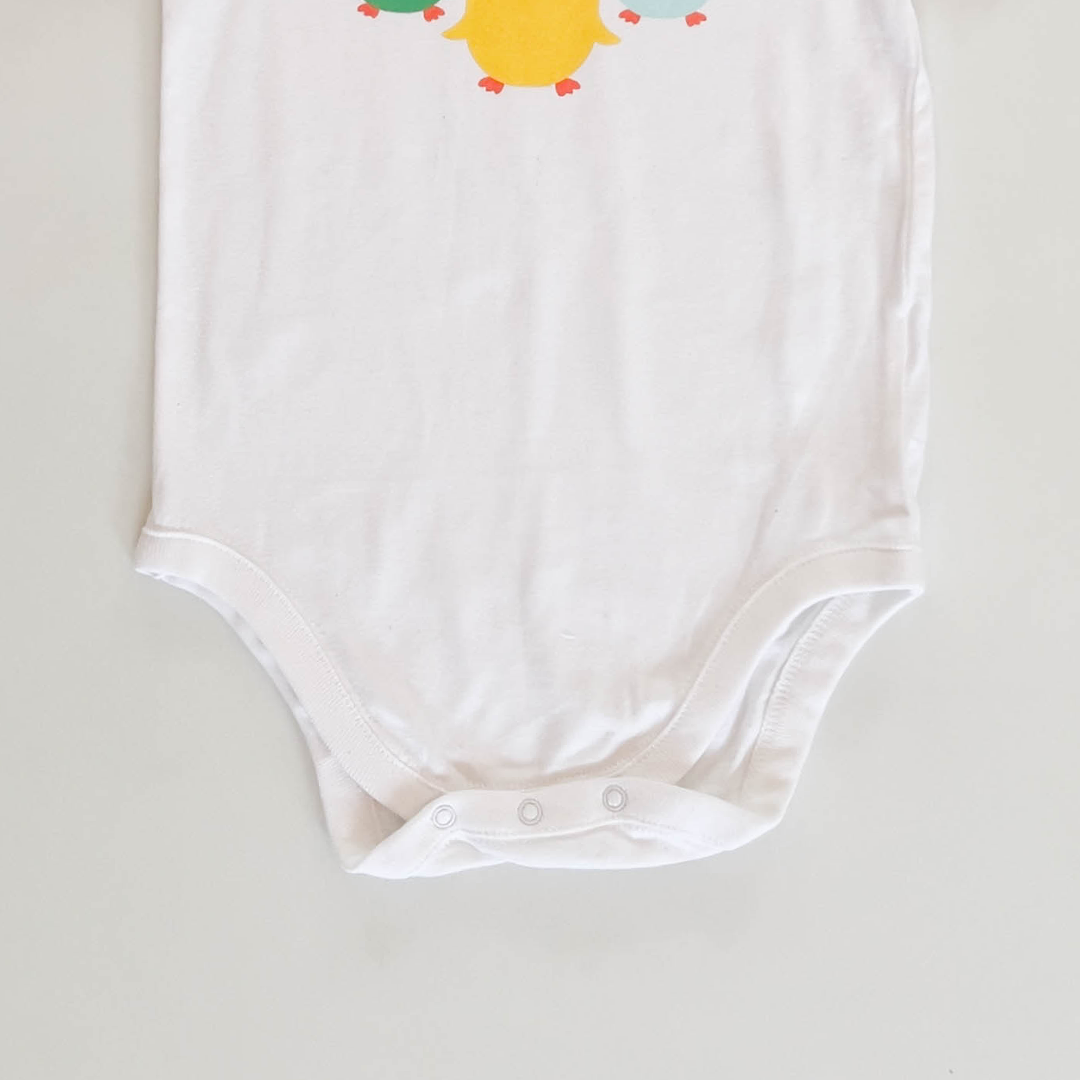 WHITE PRINTED ONESIE
