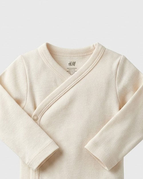 Off white wrap over full sleeve oneise