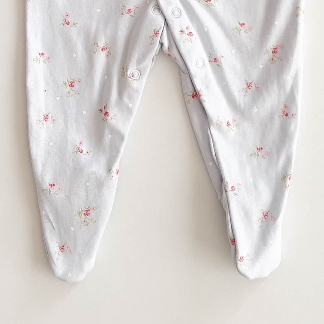 LIGHT BLUE FLORAL SLEEPSUIT