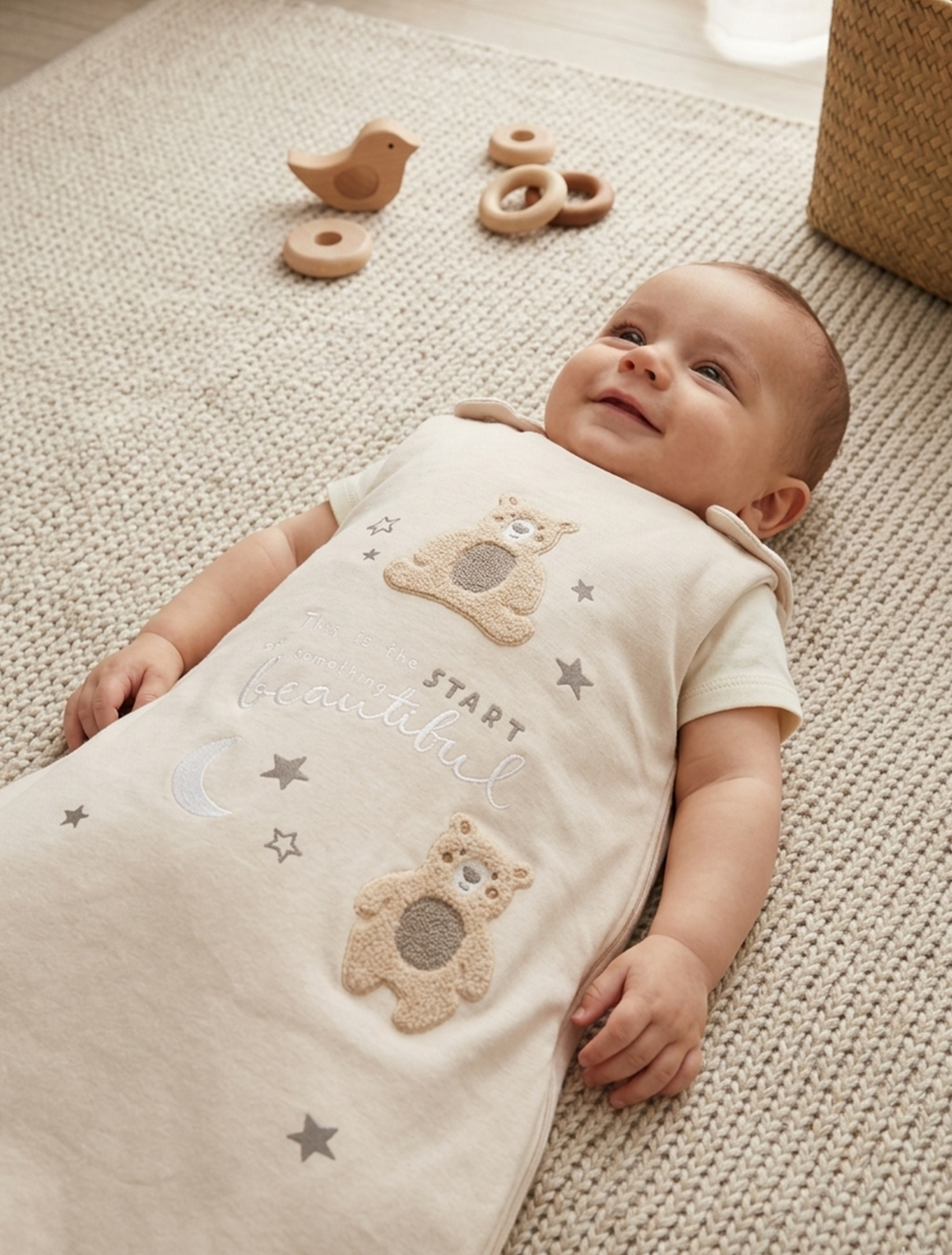 BEIGE BEAR PRINTED SLEEPING BAG