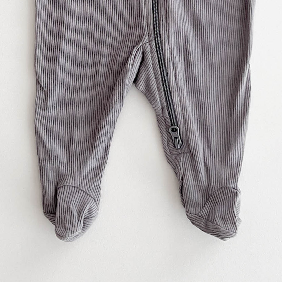 GREY RIBBED SLEEPSUIT