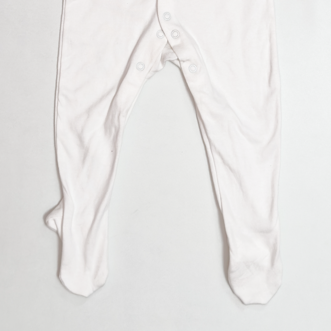 WHITE BUTTON TYPE SLEEPSUIT