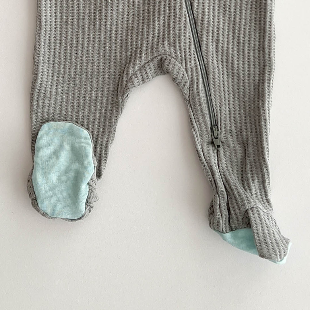 GREEN KNIT SLEEPSUIT