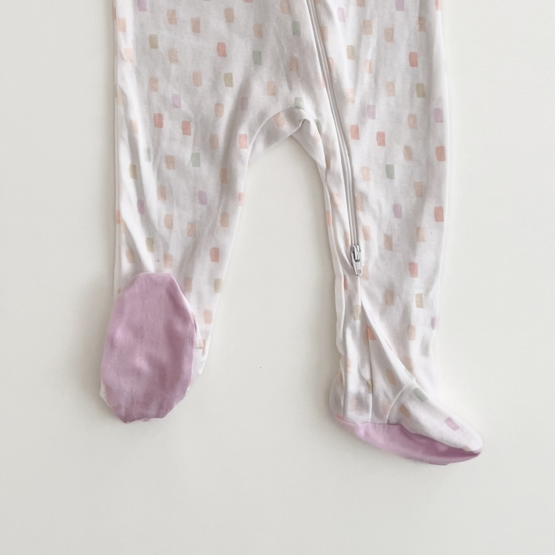 LAVENDER PATTERNED SLEEPSUIT