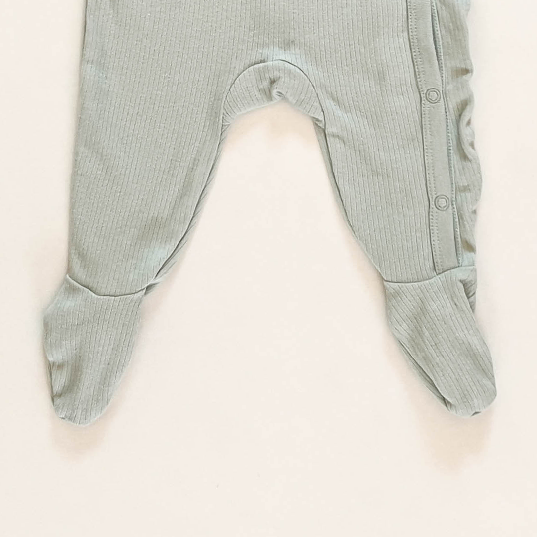PASTEL GREEN RIBBED SLEEPSUIT