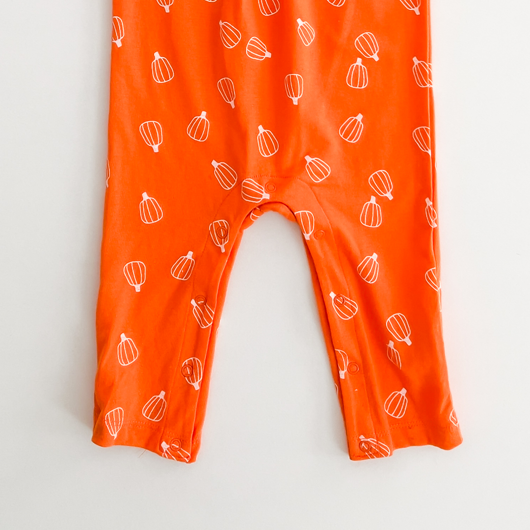 PUMKIN PATTERNED ROMPER