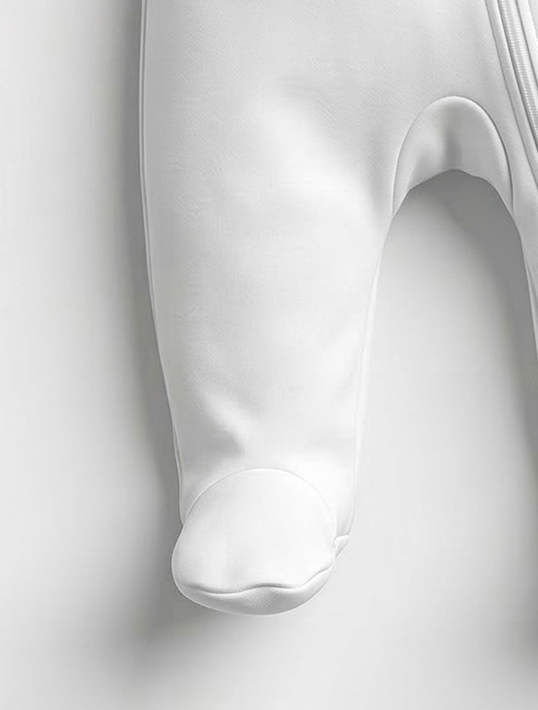 WHITE ZIPPER SLEEPSUIT