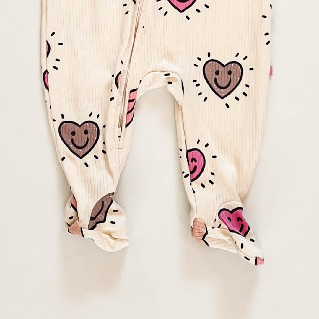 OFF WHITE LOVE PRINTED RIBBED SLEEPSUIT