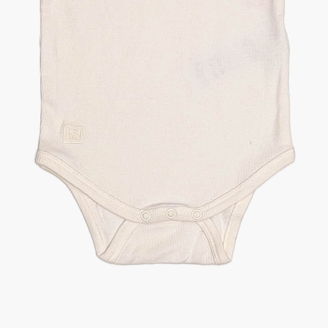OFF WHITE RIBBED ONESIE