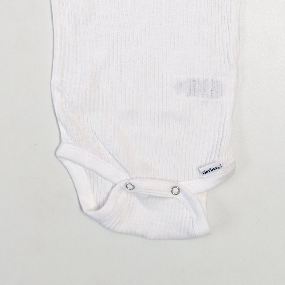 WHITE RIBBED ONESIE