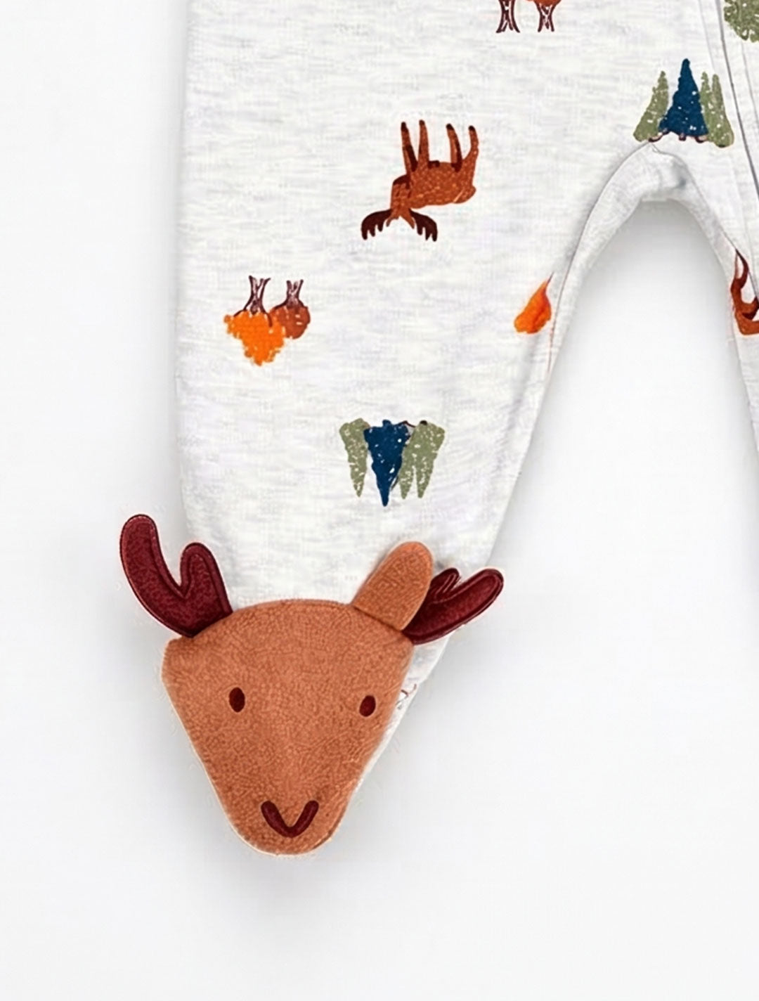 GREY DEER PRINTED SLEEPSUIT