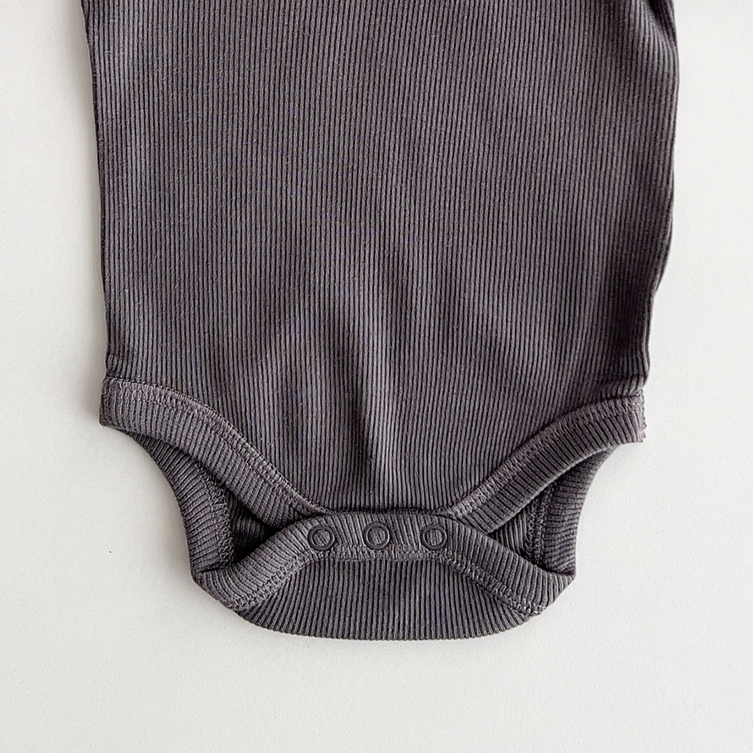 GREY RIBBED ONESIE