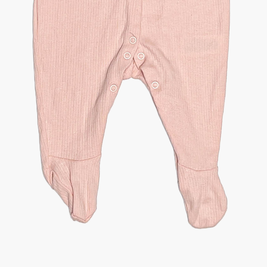 LIGHT PINK RIBBED SLEEPSUIT