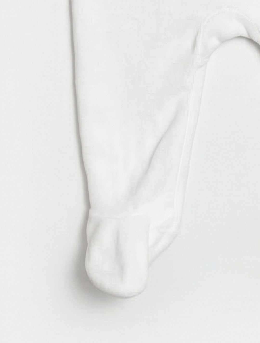 WHITE VELVET SLEEPSUIT