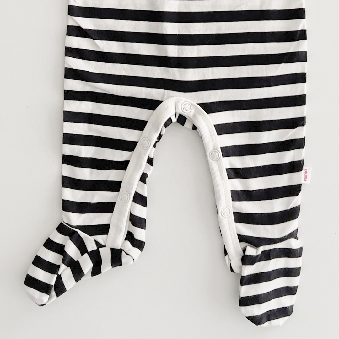 SRIPED SLEEVLESS SLEEPSUIT