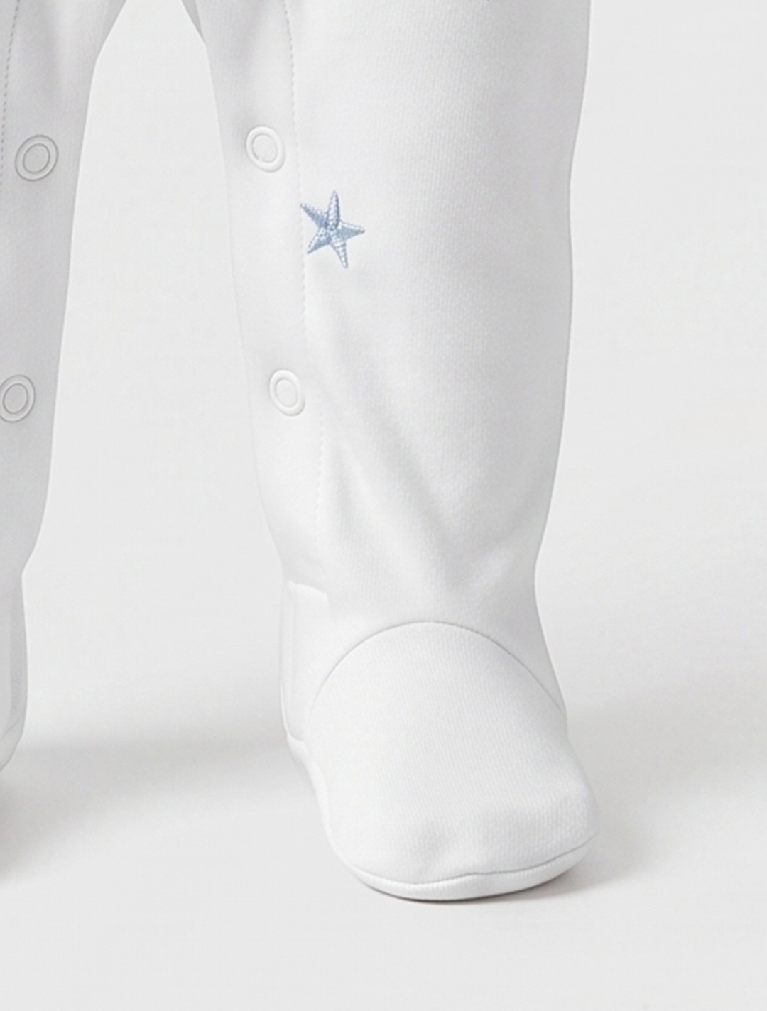 BLUE STAR PRINTED SLEEPSUIT