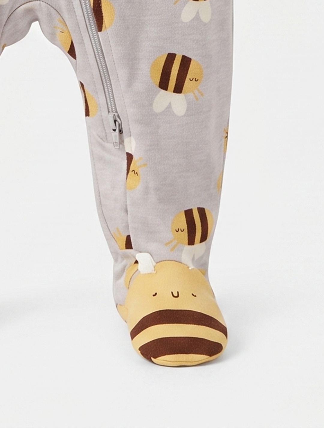 Bee printed zipper sleepsuit
