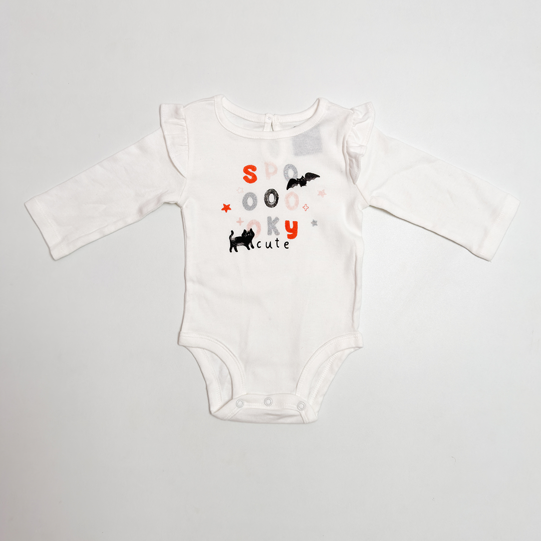 WHITE PRINTED RUFFLED ONESIE