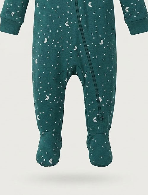 Green star printed zipper sleepsuit