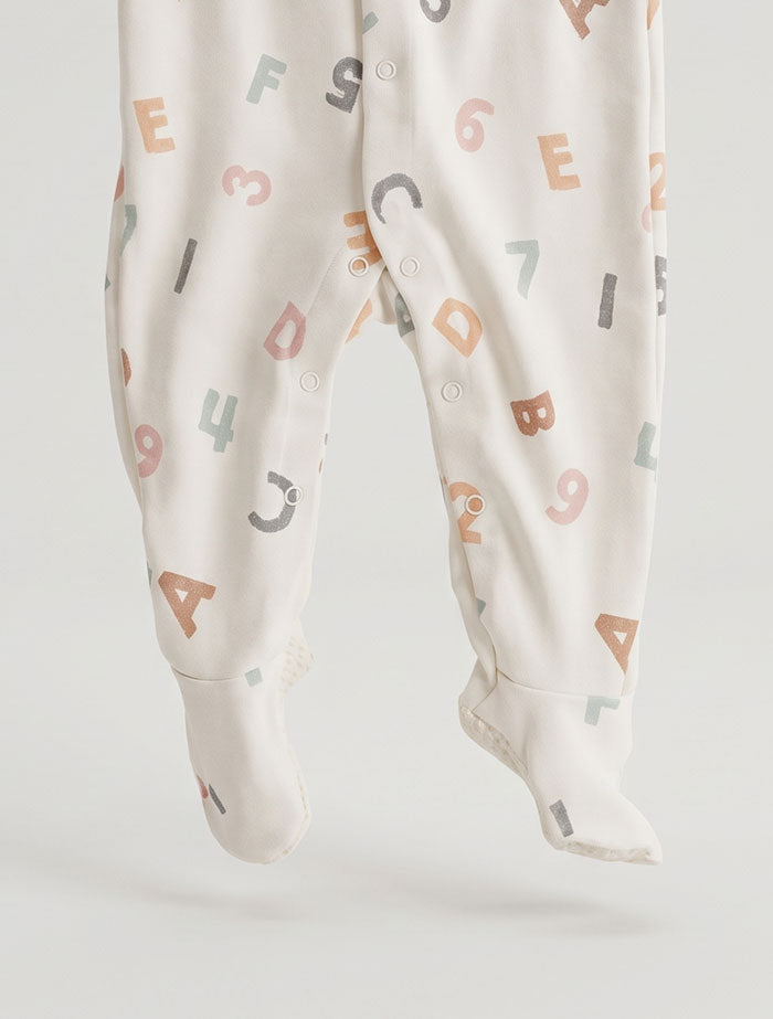 Alphabete printed button sleep suit
