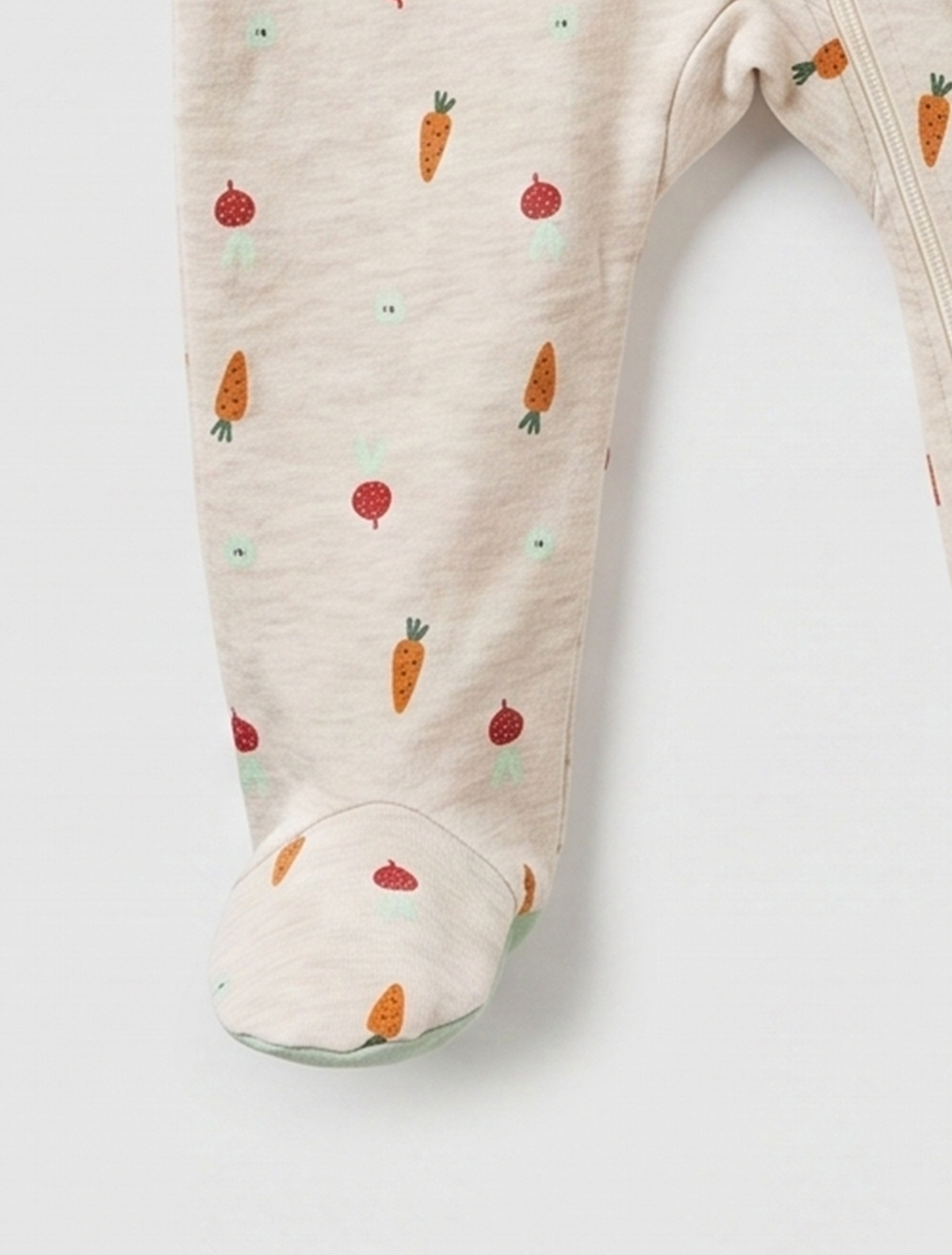 Cute printed beige zipper sleepsuit