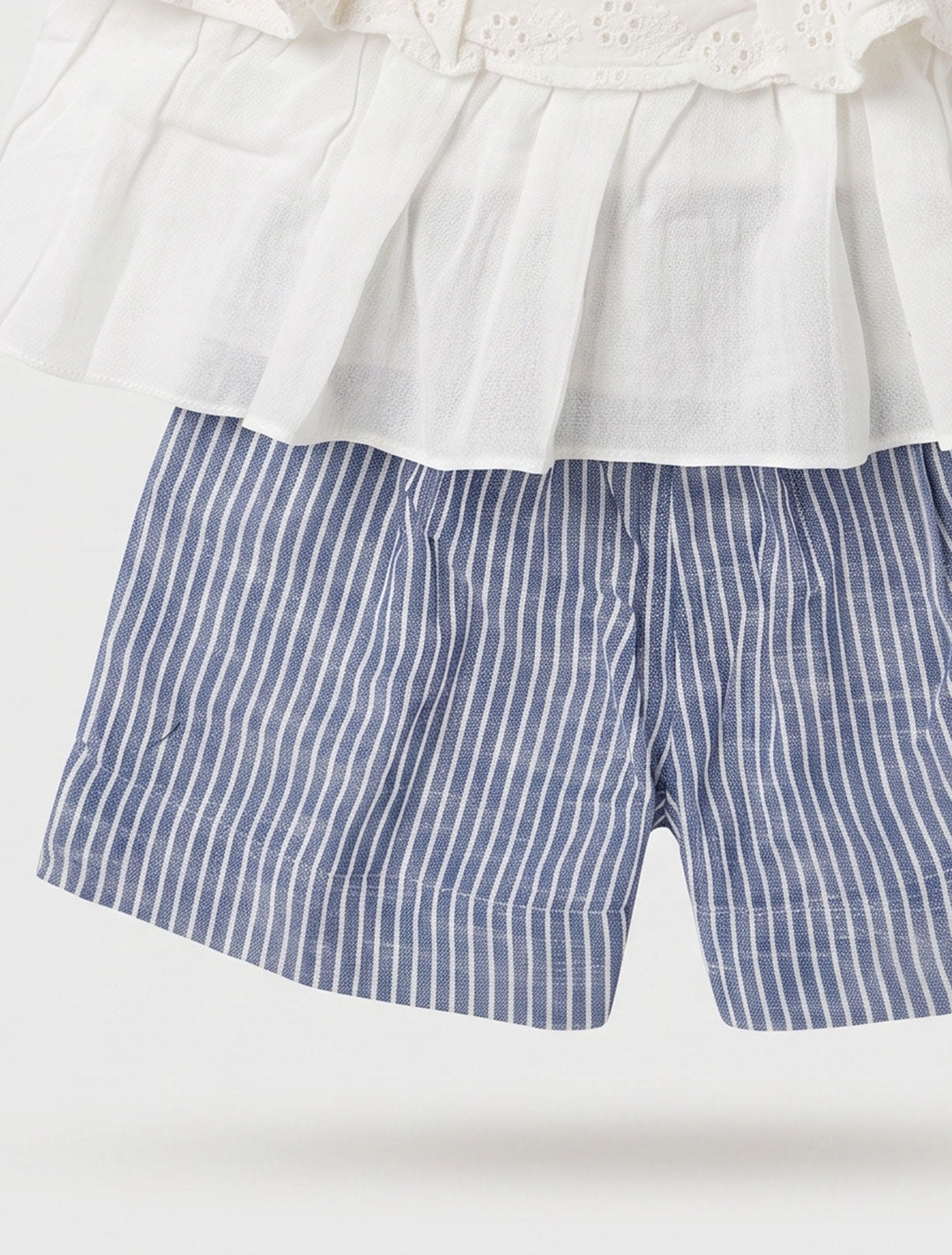 White hakkoba top with blue striped shorts set