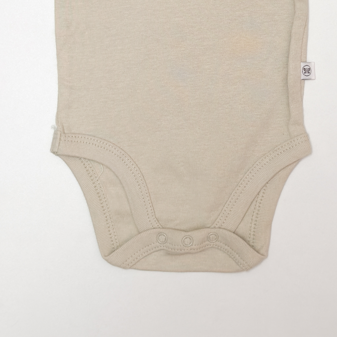DARK VANILLA PLAIN RUFFLE ONESIE