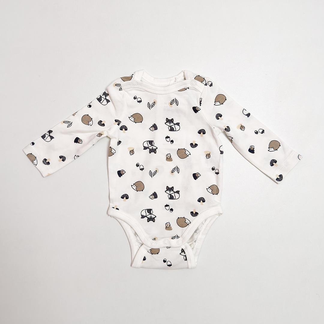 WHITE PRINTED ONESIE